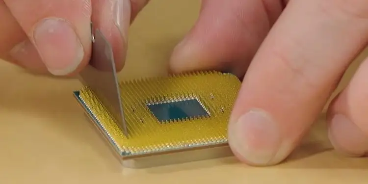 how-to-fix-bent-CPU-pins-with-blade